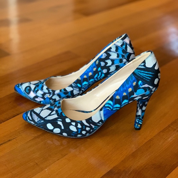 Lightly worn Nine West Butterfly Wing Print Heels - Picture 4 of 6